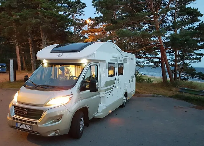 Kompleks wypoczynkowy Soomaa Water Camp Jõesuu