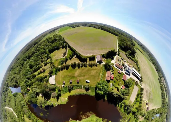 Kompleks wypoczynkowy Soomaa Water Camp